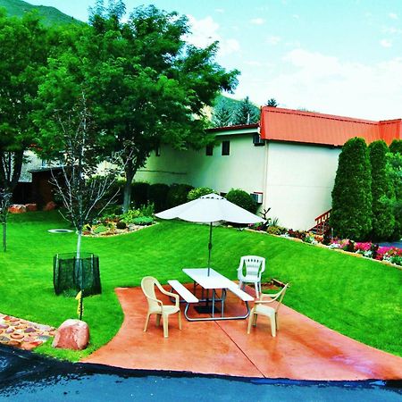 Glenwood Springs Cedar Lodge Servis gambar