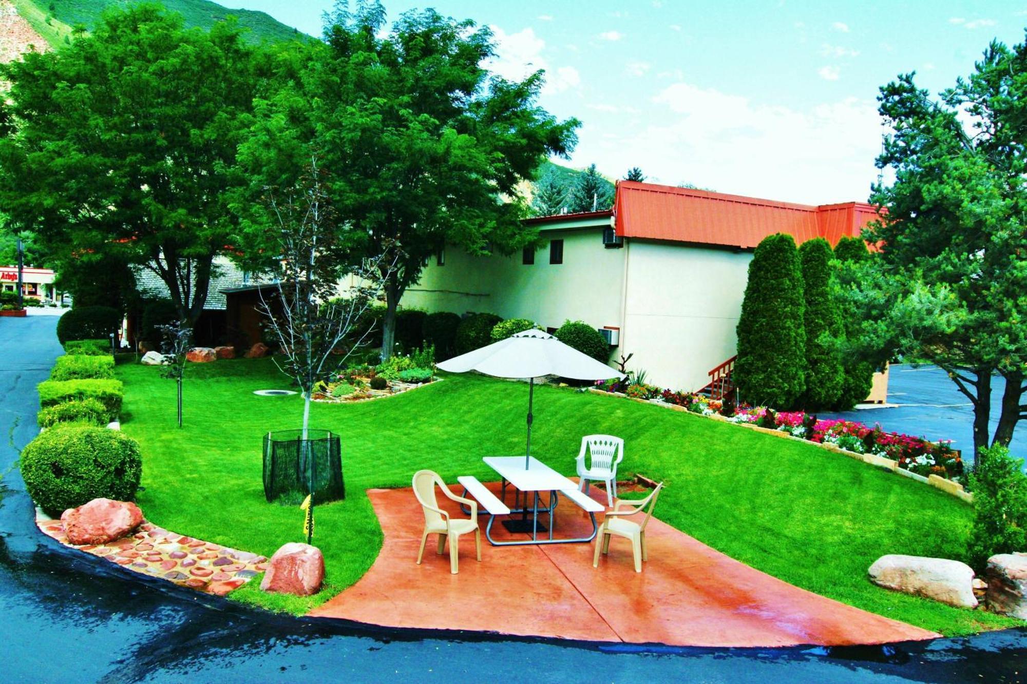 Glenwood Springs Cedar Lodge Servis gambar